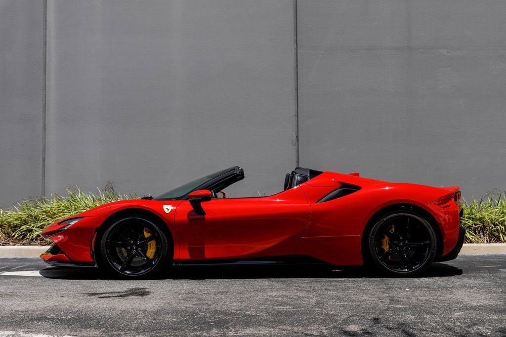 2023 Ferrari SF90 Spider photo 7