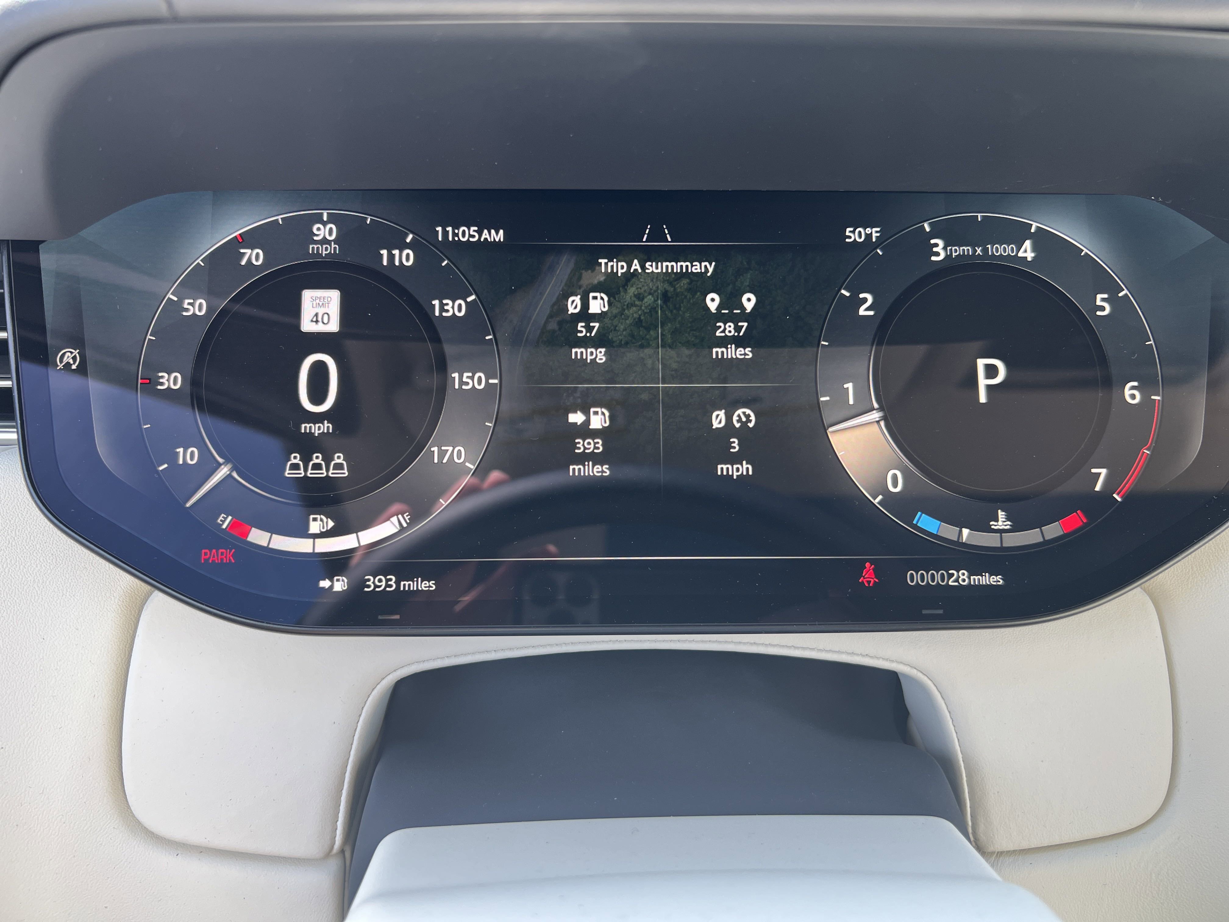 2025 Land Rover Range Rover SE photo 3