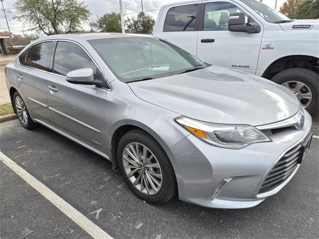2017 Toyota Avalon Limited's photo