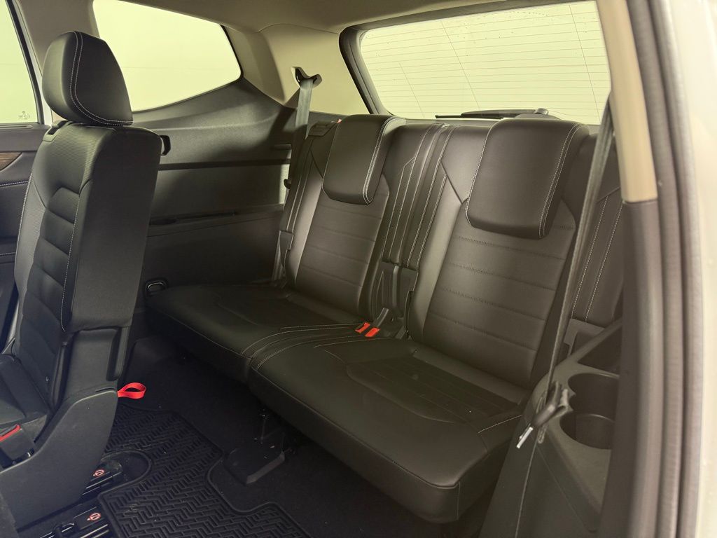 2024 Volkswagen Atlas SEL photo 19