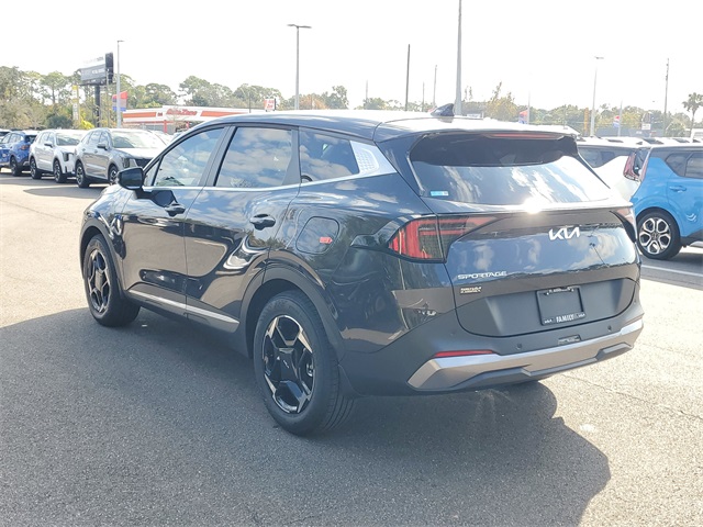 2026 Kia Sportage EX photo 4