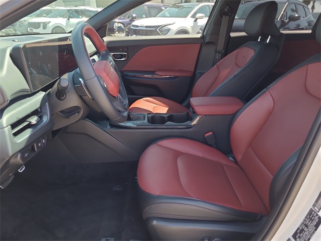 2025 Kia K4 GT-Line Turbo photo 15