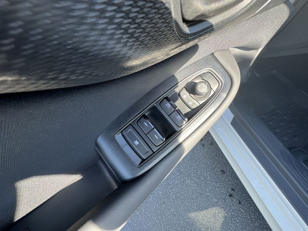 2025 Subaru Legacy Base photo 21