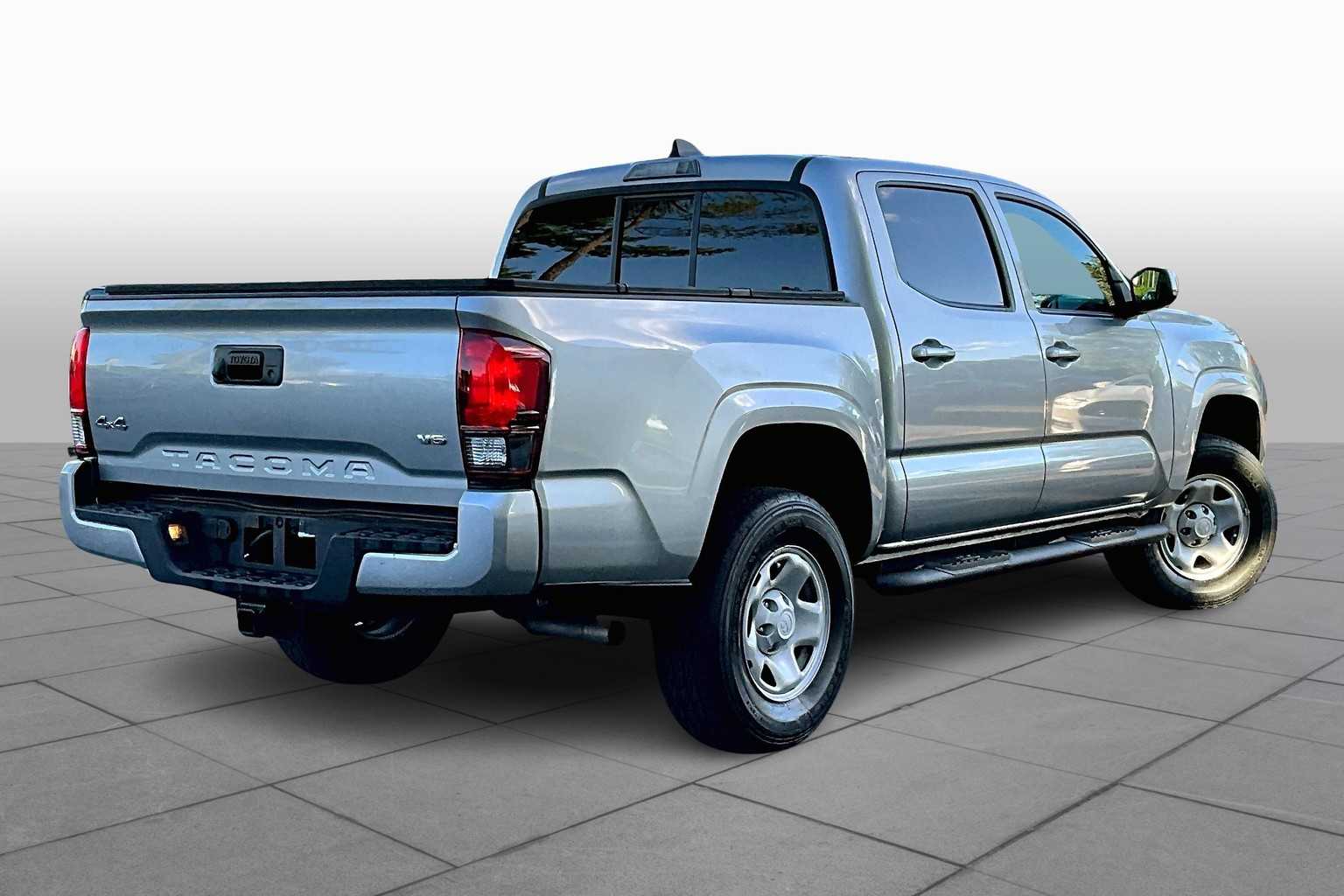 2023 Toyota Tacoma SR 4x4 photo 12
