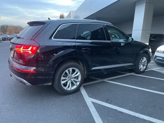 2018 Audi Q7 3.0T Premium Plus photo 2