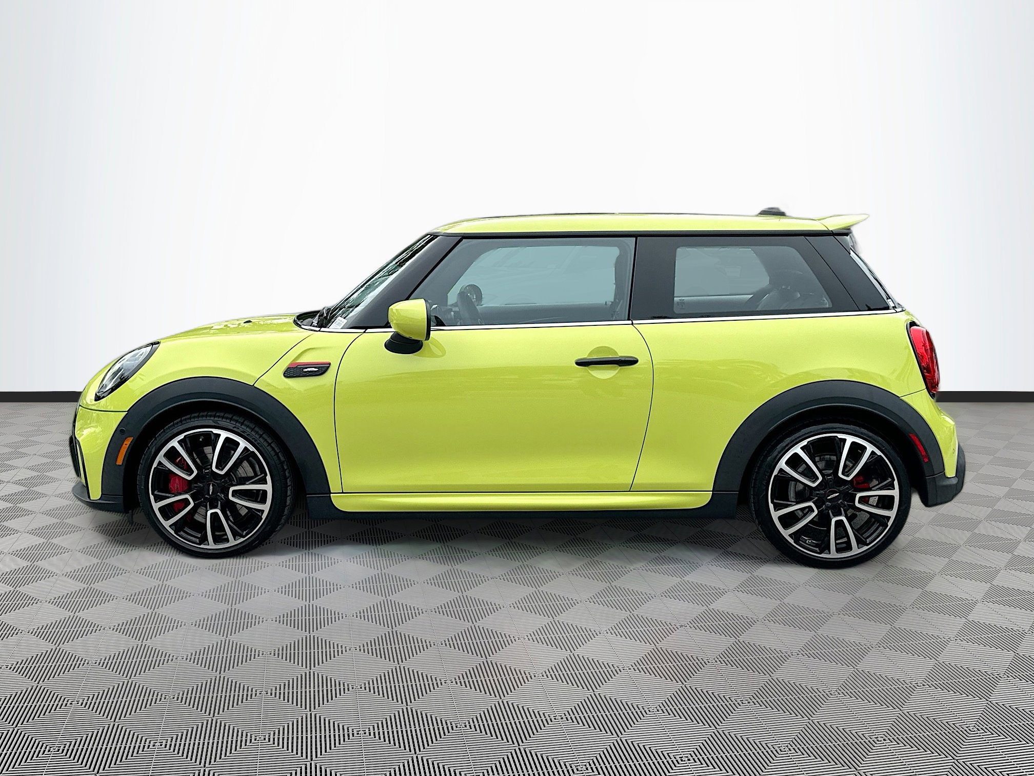 2024 Mini Cooper 2 Door Hardtop photo 4
