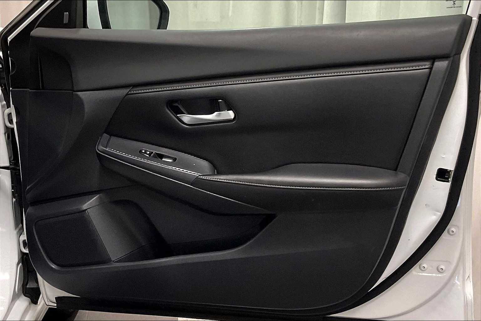 2022 Nissan Sentra S photo 12
