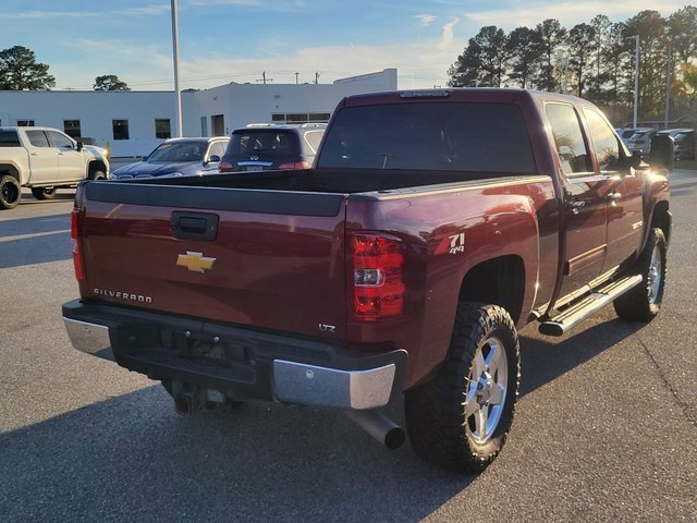 2014 Chevrolet Silverado 2500HD LTZ photo 2