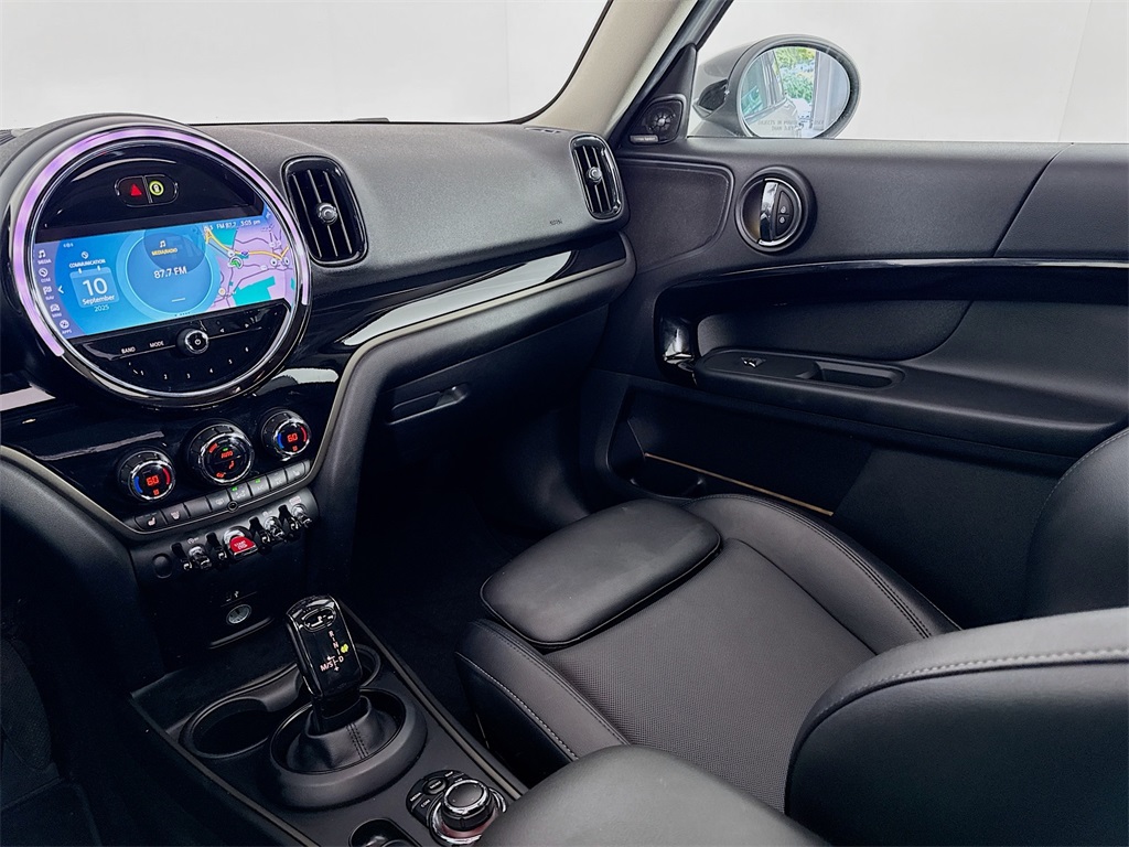 2022 Mini Cooper S ALL4 photo 25