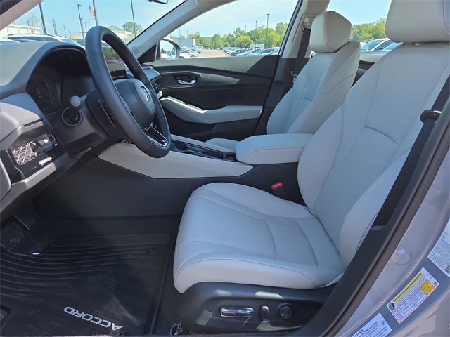 2025 Honda Accord Hybrid EX-L photo 4