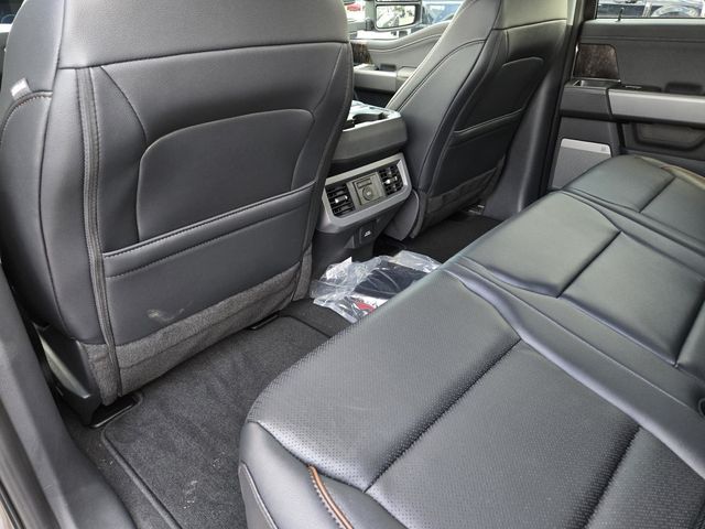 2025 Ford F-350 Lariat photo 26