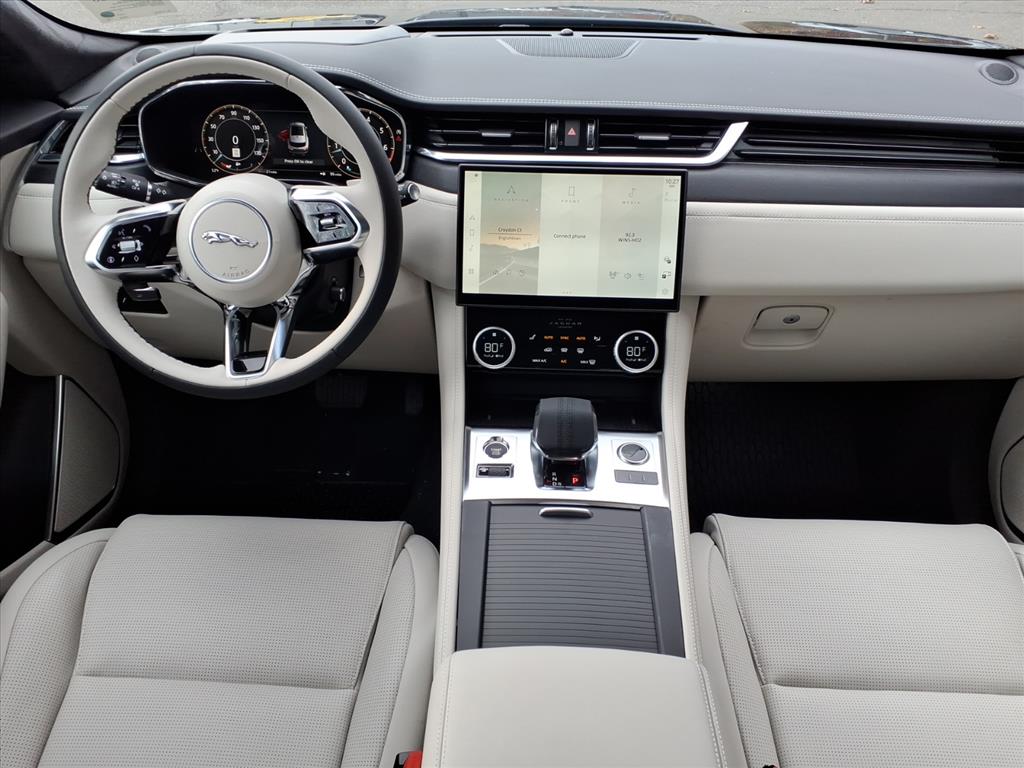 2026 Jaguar F-PACE P400 R-Dynamic S photo 3