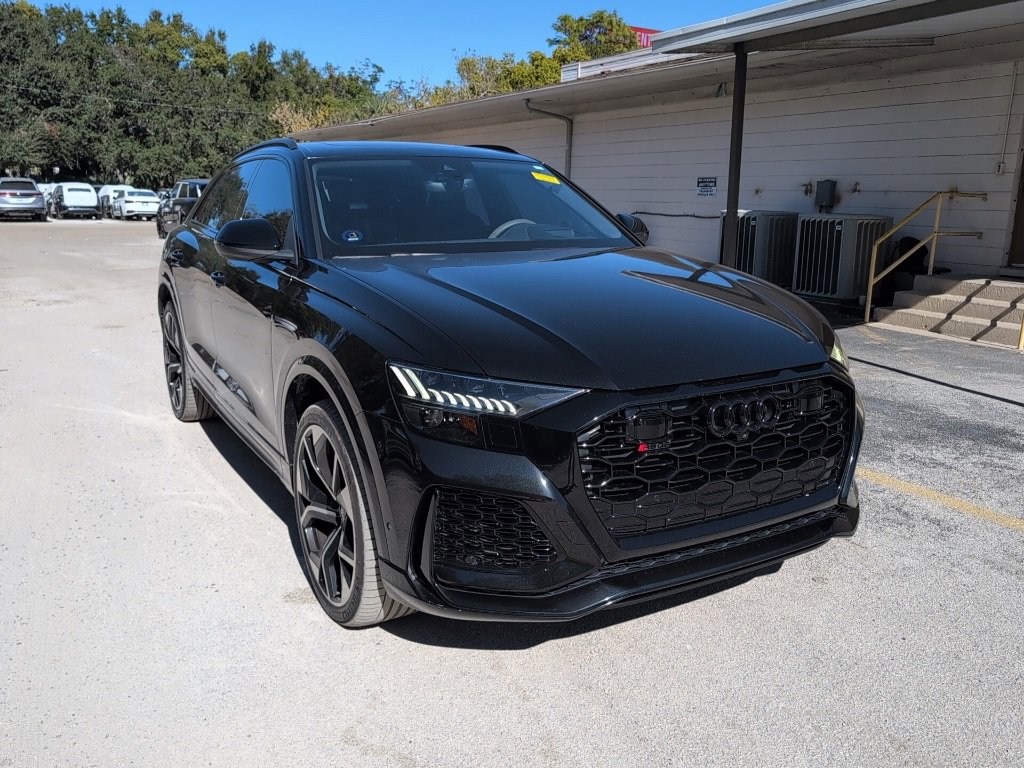2022 Audi RS Q8 Base's photo