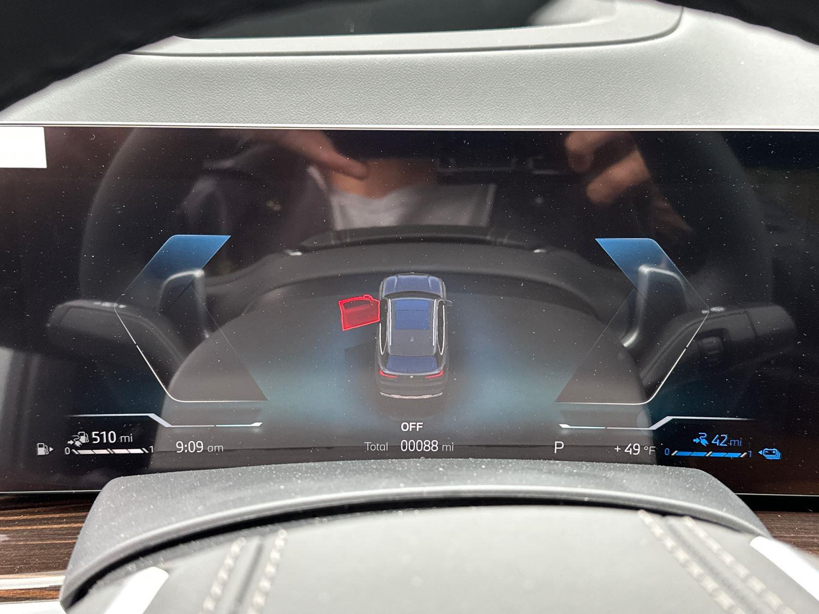 New 2025 Skyscraper Grey Metallic BMW xDrive50e image 10