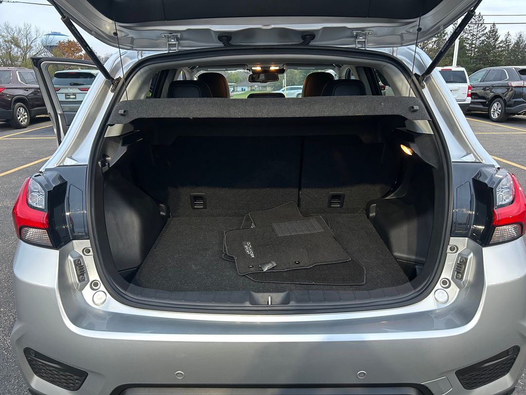 2022 Mitsubishi Outlander Sport SE photo 3