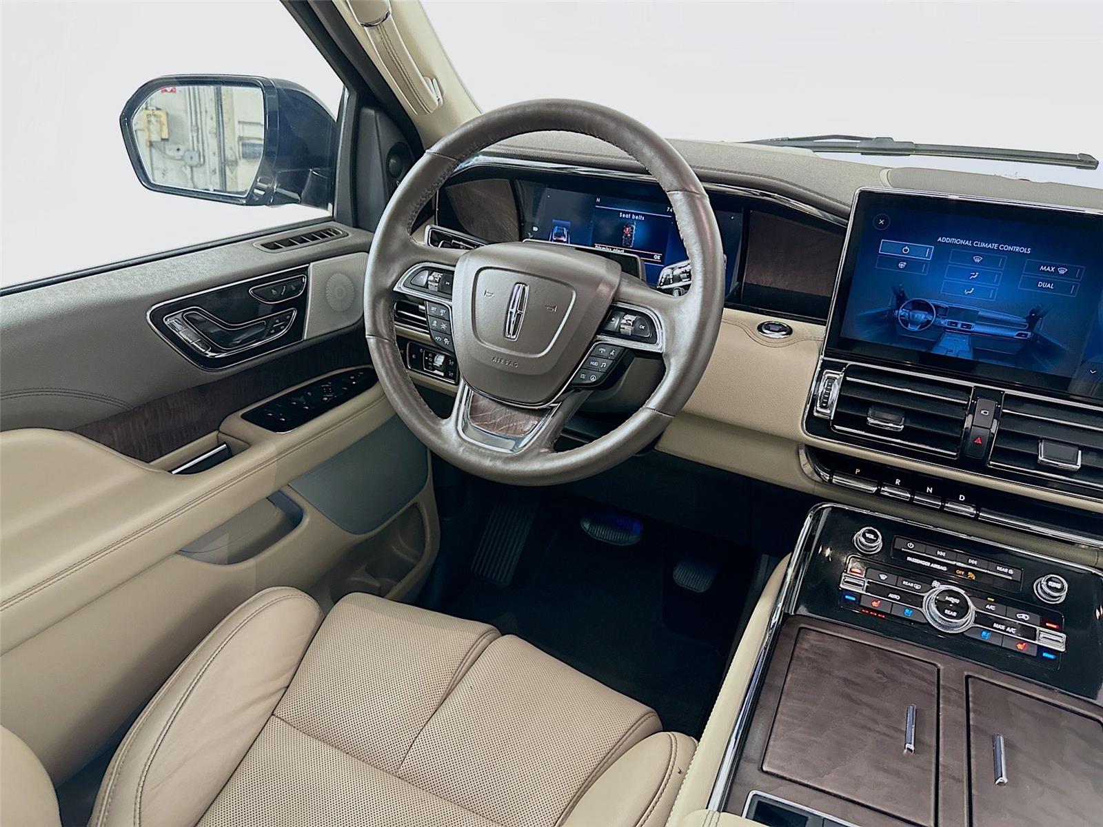 2022 Lincoln Navigator Reserve photo 23