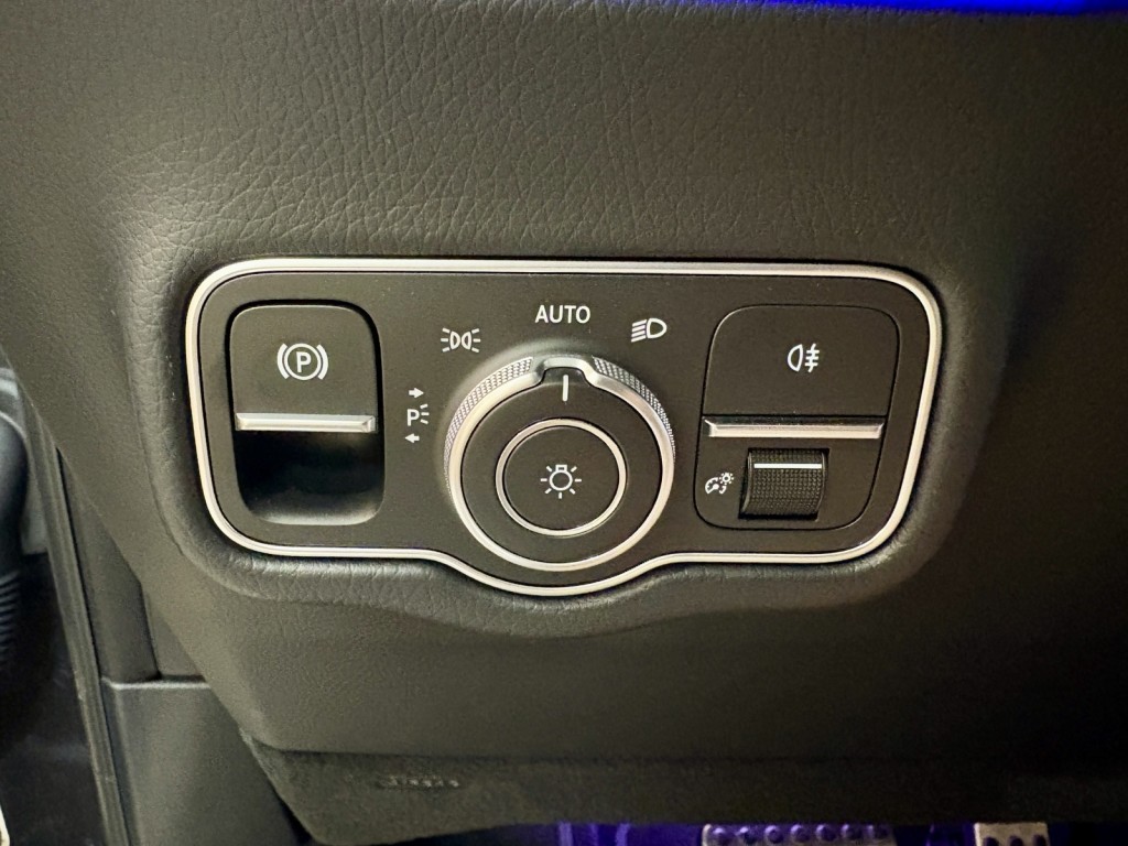 2025 Mercedes Benz G 550 photo 26