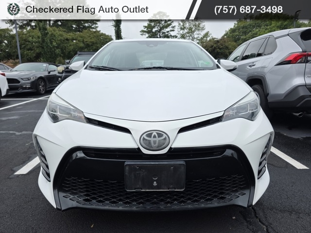 2017 Toyota Corolla L photo 2