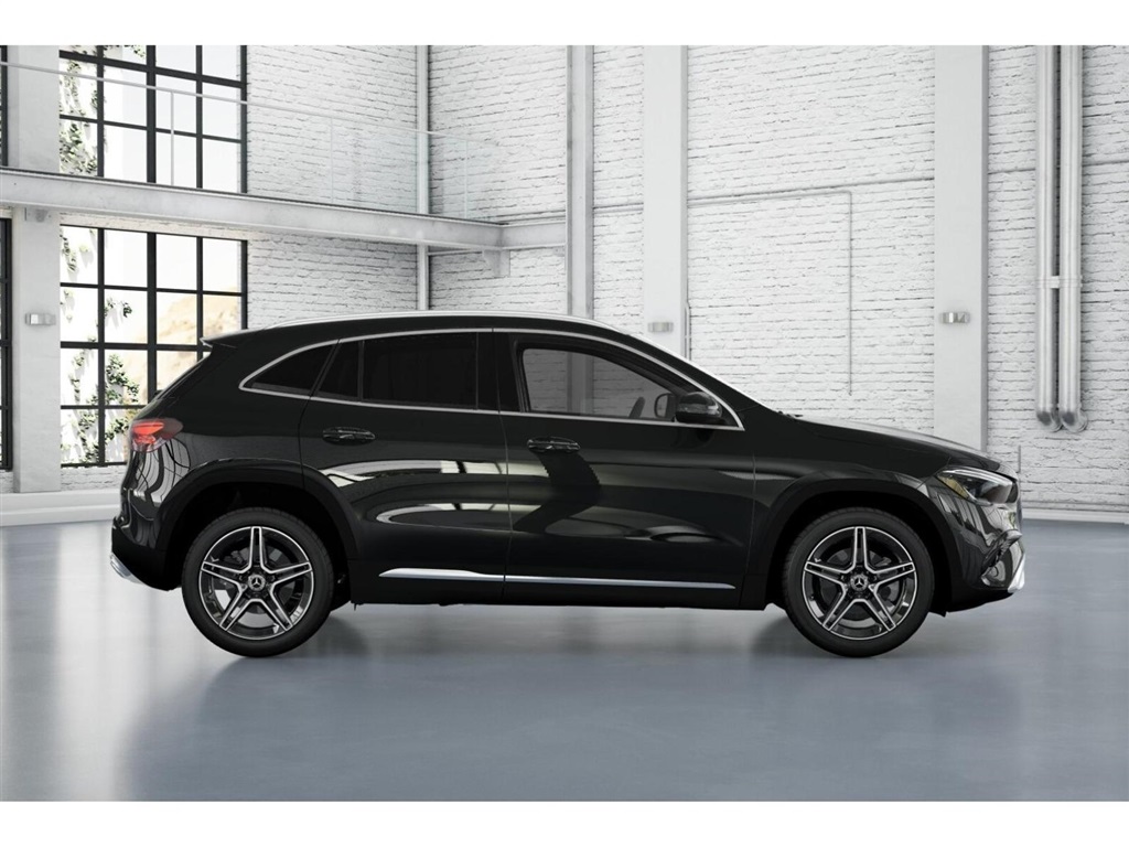 2026 Mercedes Benz GLA 250 4MATIC photo 2