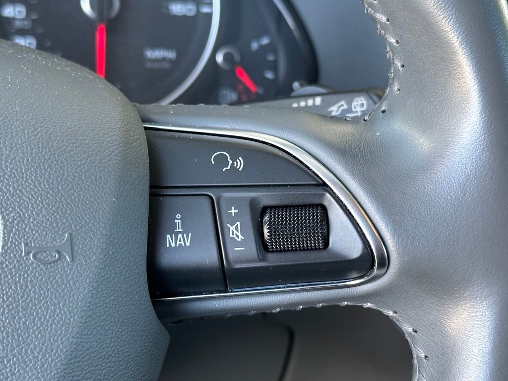 2015 Audi Q5 2.0T Premium Plus photo 10