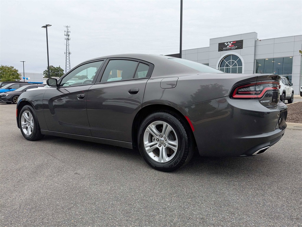 2022 Dodge Charger SXT photo 4