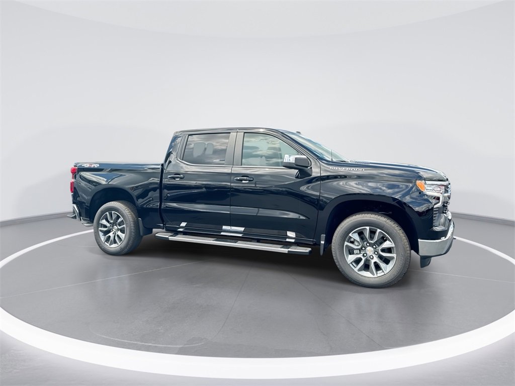2026 Chevrolet Silverado 1500 LT photo 9