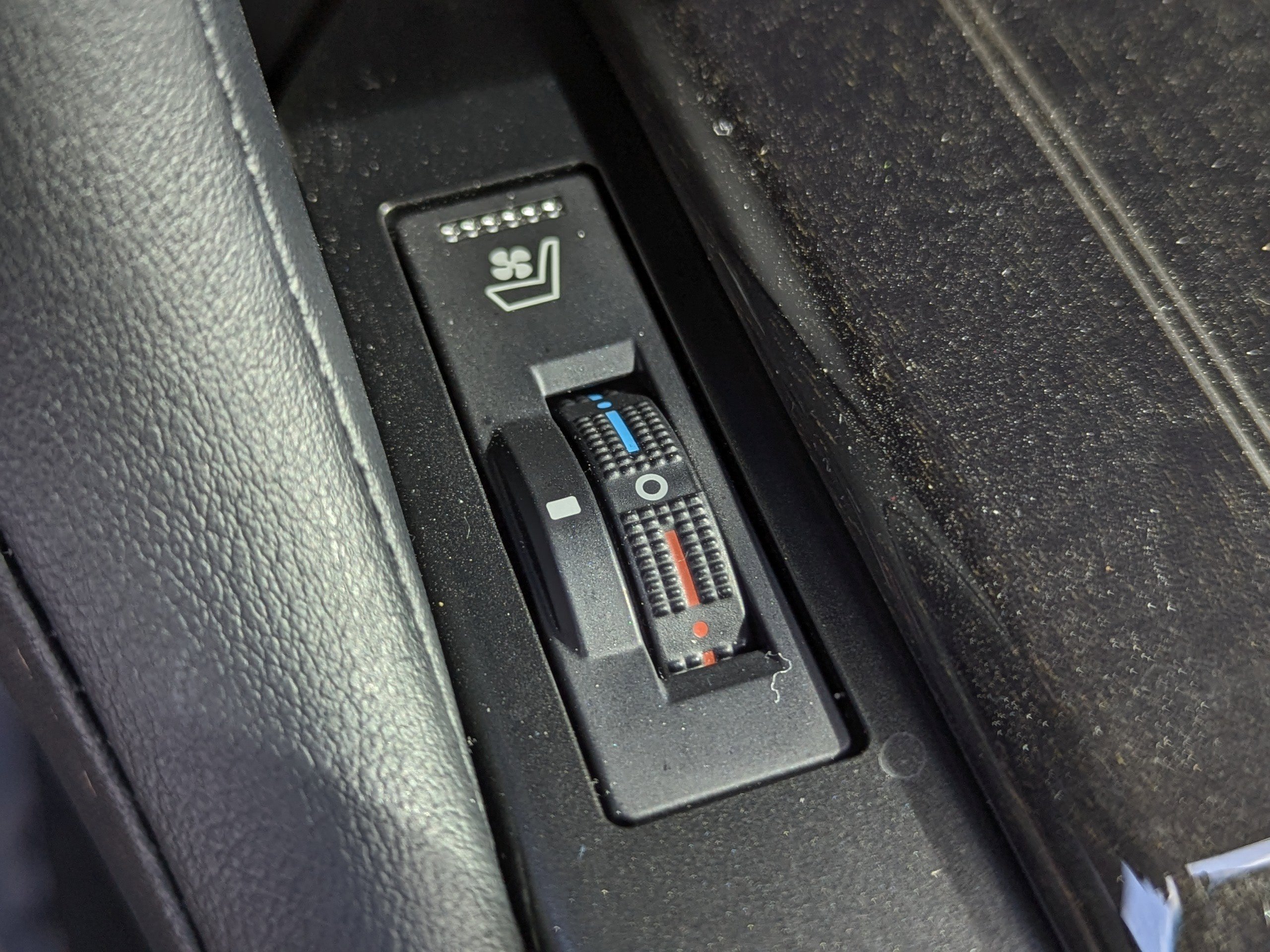 2023 Lexus GX 460 Premium photo 22