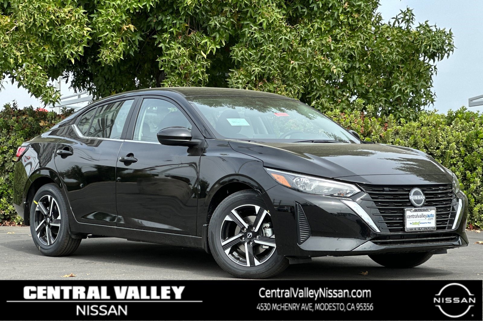 2025 Nissan Sentra SV's photo