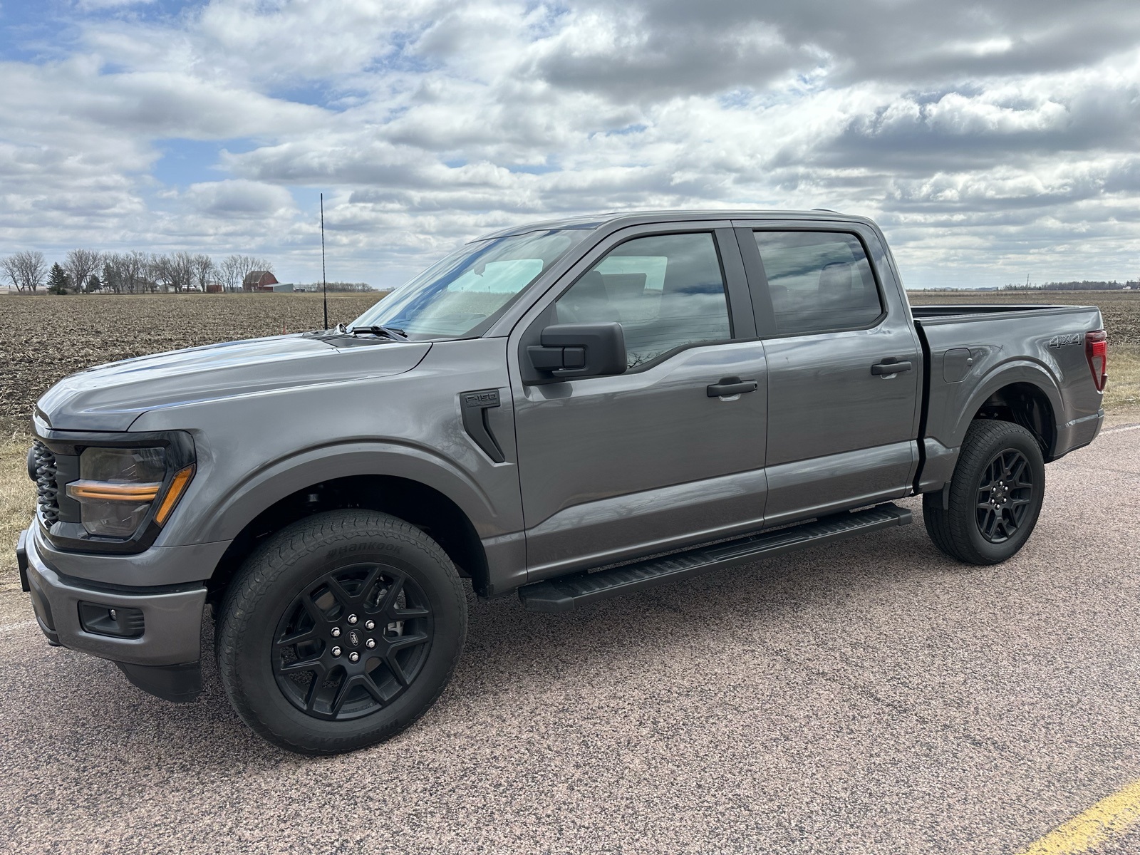 New 2024 Ford F150 STX 4D SuperCrew in Luverne S31023F Papik Motors