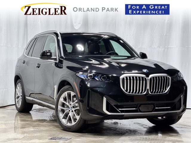 2026 BMW X5 50e's photo