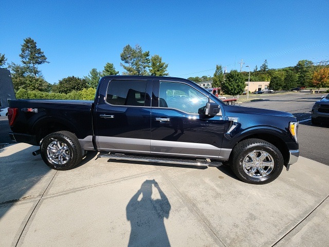 2021 Ford F-150 XLT photo 2