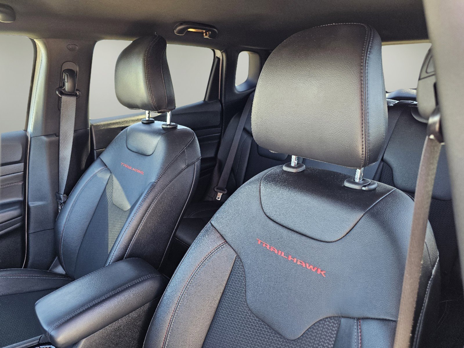 2024 Jeep Compass Trailhawk photo 16