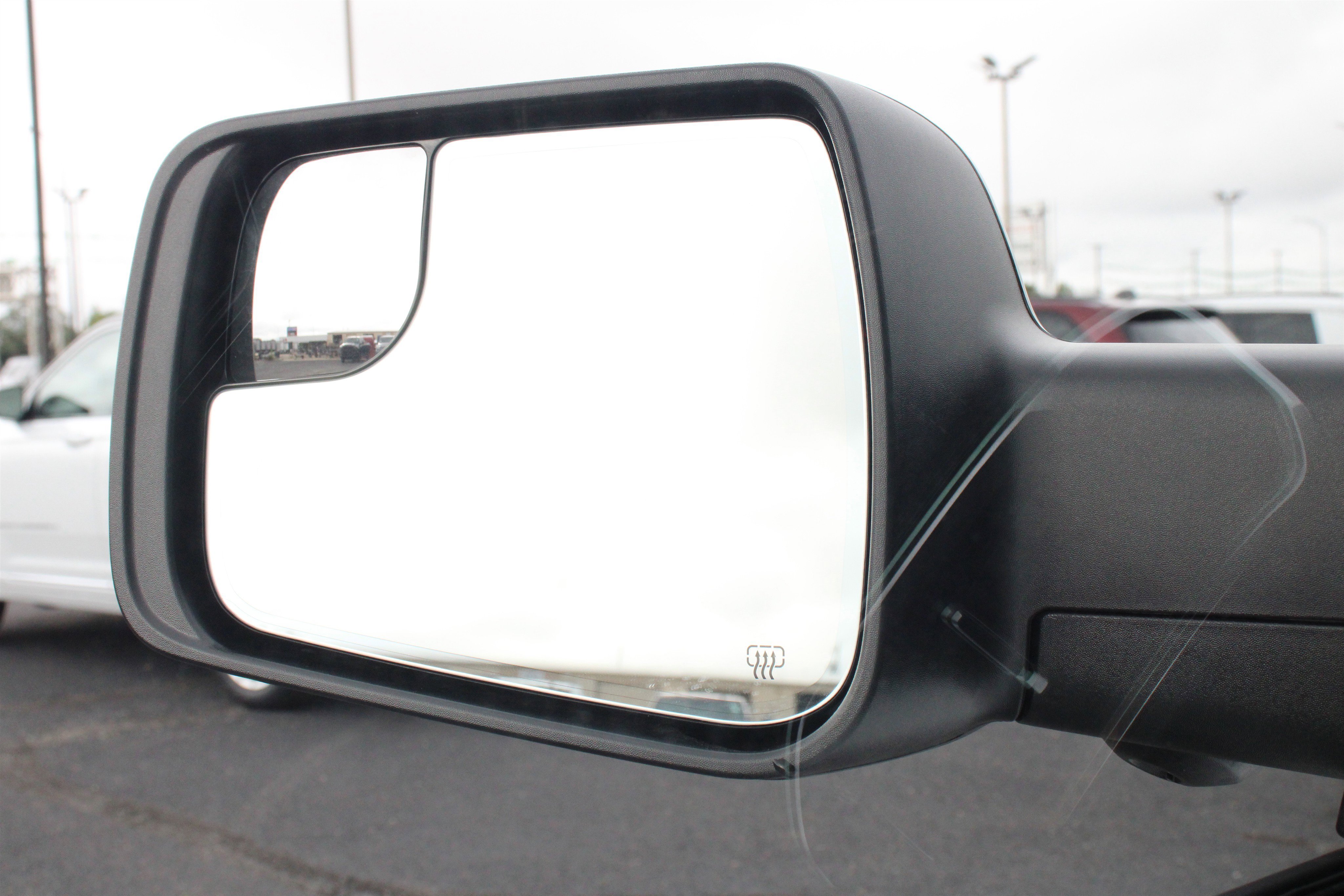 2026 Ram 1500 Laramie photo 2