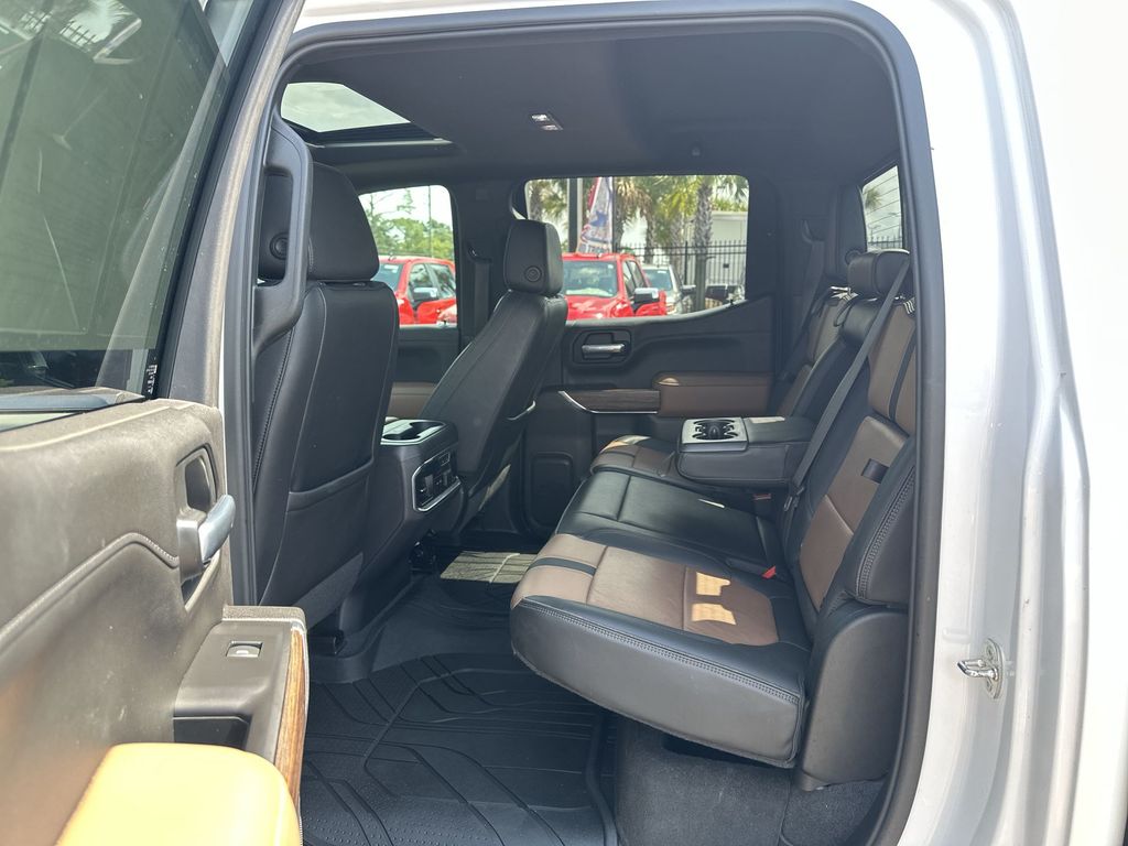 2021 Chevrolet Silverado 1500 High Country photo 26