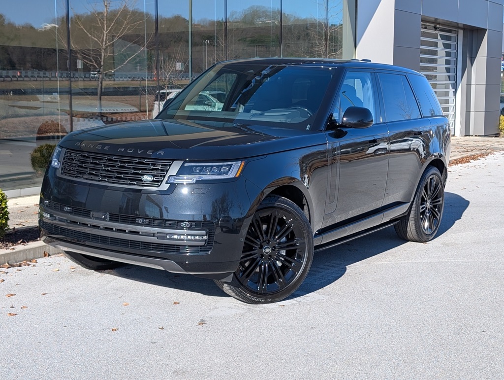 2025 Land Rover Range Rover SE's photo