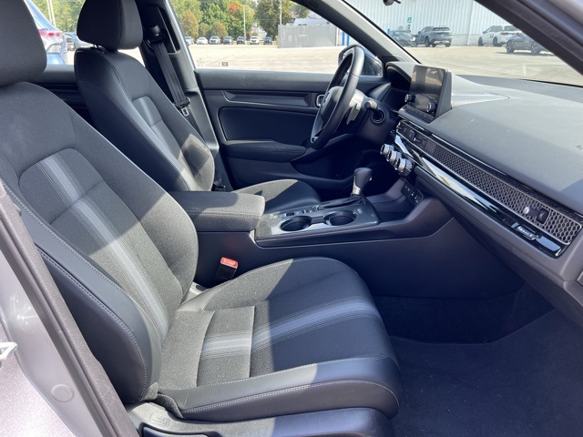 2025 Honda Civic Sport photo 17