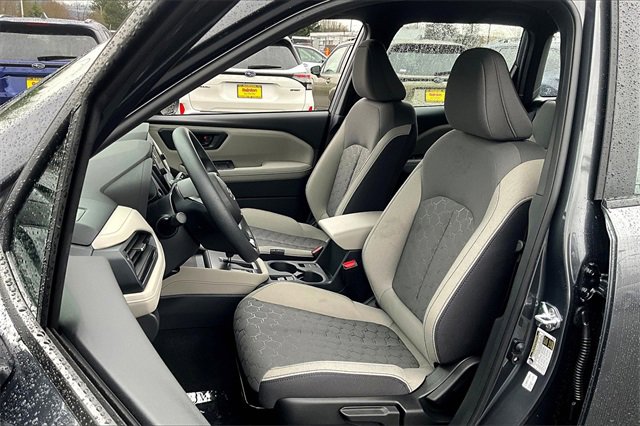 2025 Subaru Forester Base photo 9