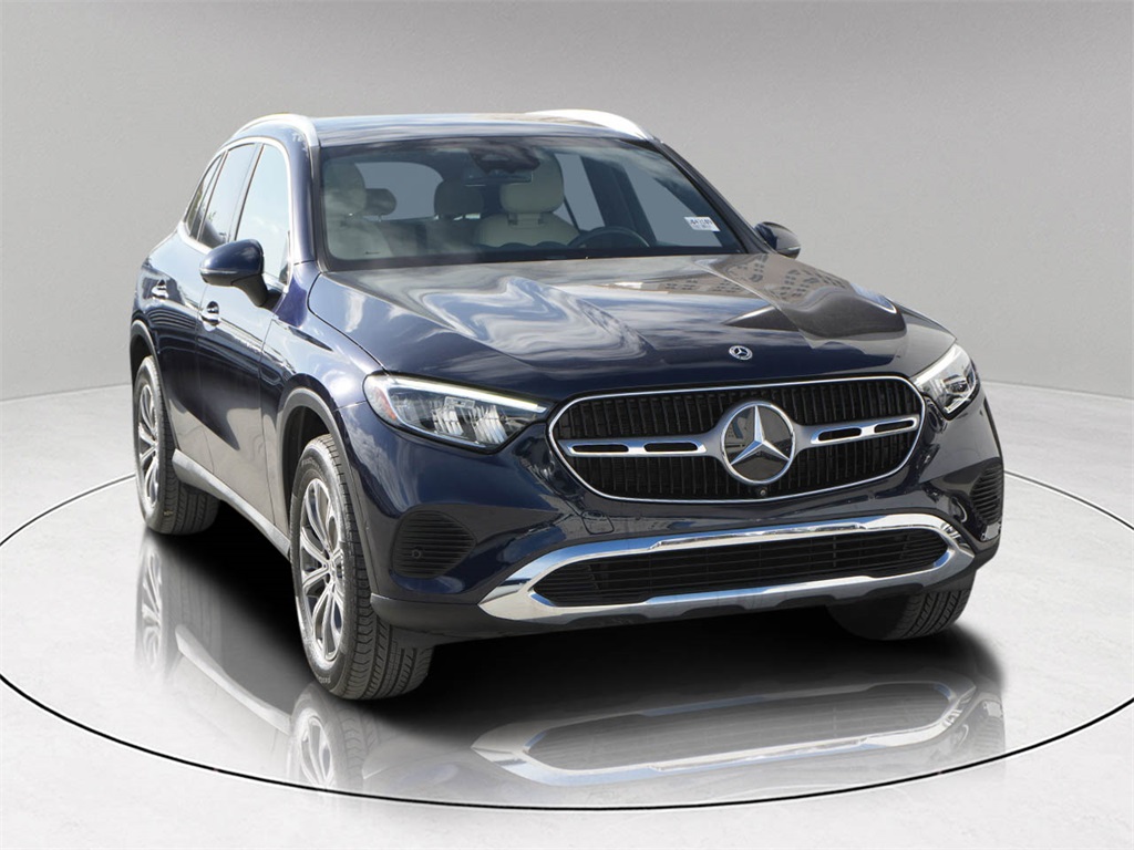 2024 Mercedes-Benz GLC GLC300's photo