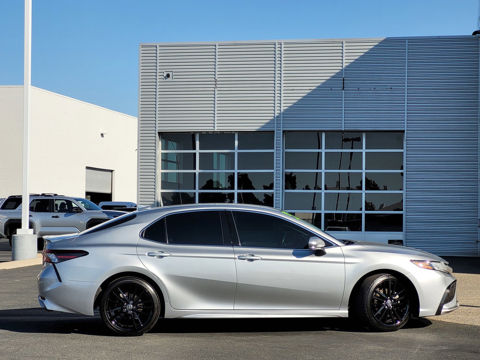 2023 Toyota Camry XSE photo 3