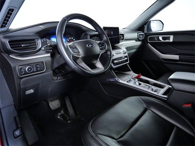 2023 Ford Explorer XLT photo 15
