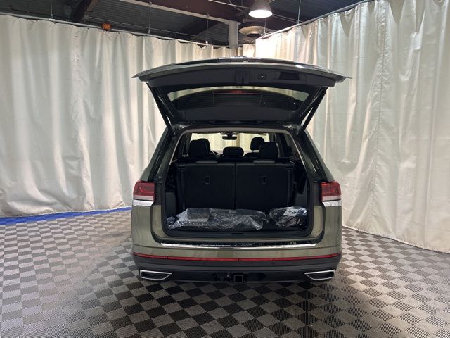 2026 Volkswagen Atlas SE Technology photo 36