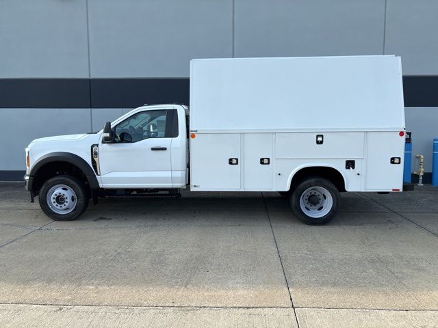 2024 Ford F-550 XL photo 2