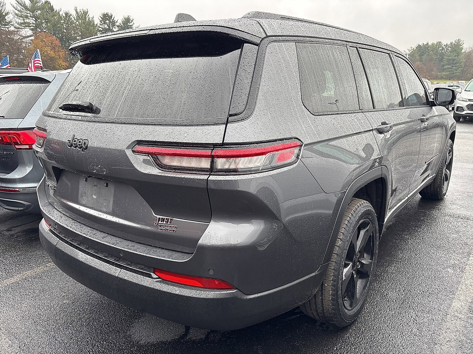 2023 Jeep Grand Cherokee Altitude photo 4