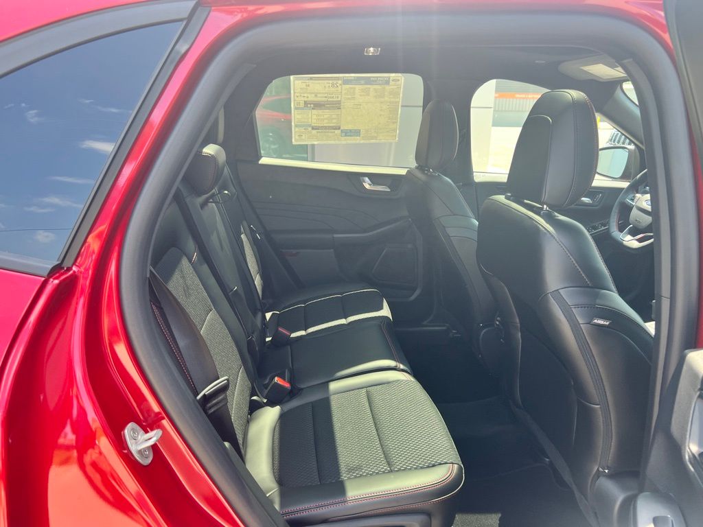 2025 Ford Escape ST-Line photo 22