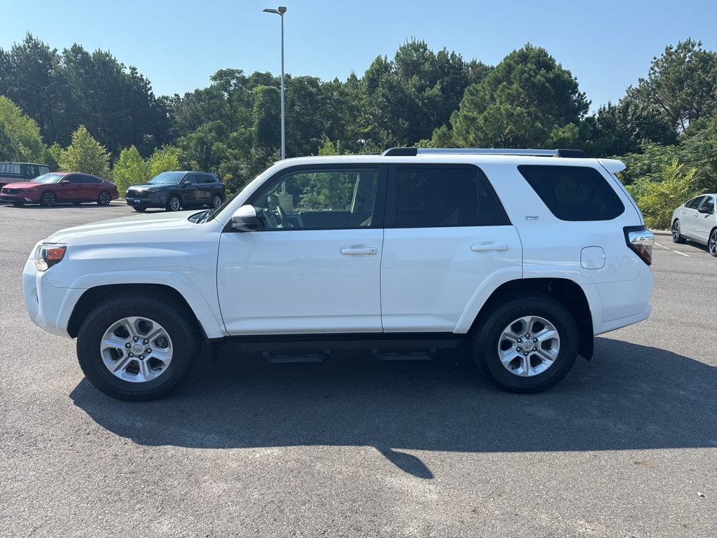 2023 Toyota 4Runner SR5 photo 4