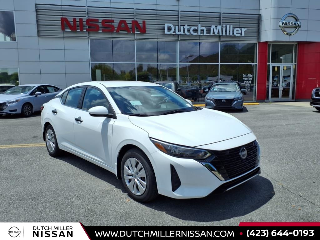 2025 Nissan Sentra S's photo