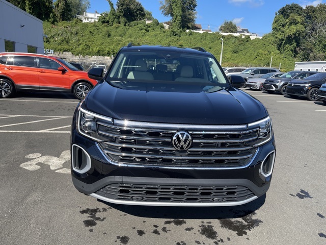 2026 Volkswagen Atlas SE Technology photo 2
