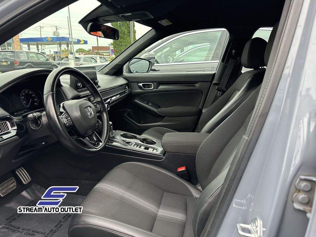 2022 Honda Civic Sport photo 11