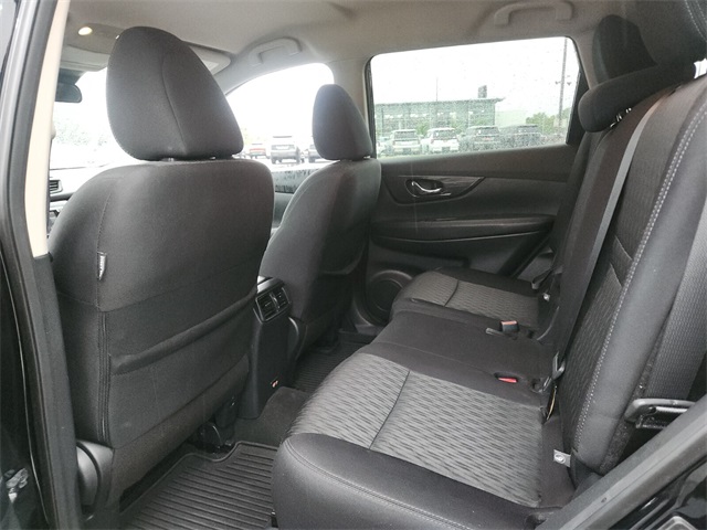 2019 Nissan Rogue S photo 12