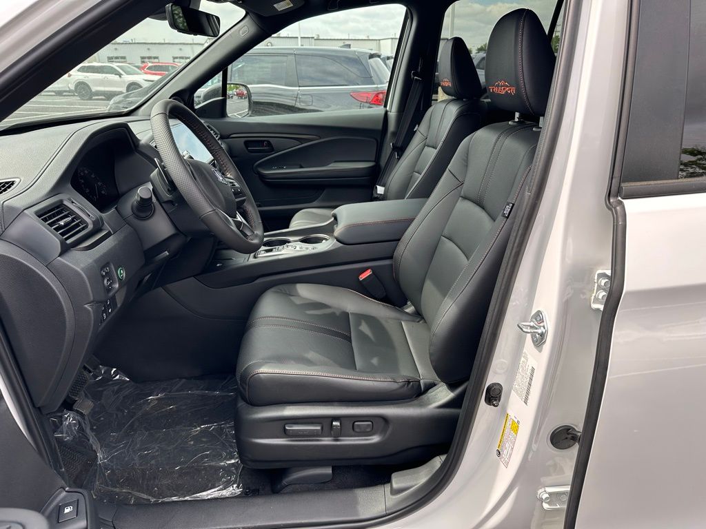 2025 Honda Ridgeline TrailSport photo 11